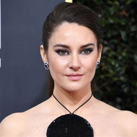 The instagram gossip hub floated some of the first reports about shailene woodley's secret engagement. All the Details on Shailene Woodley's Timeless Engagement Ring in 2021 | Timeless engagement ...