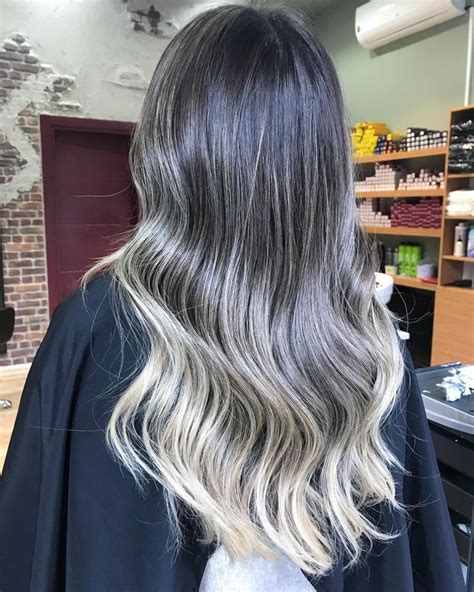20 Brunette With Silver Highlights Fashionblog