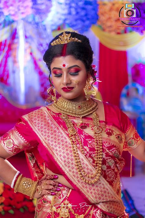 Indian Bengali Wedding Photography Traditional Dress And Jewellery