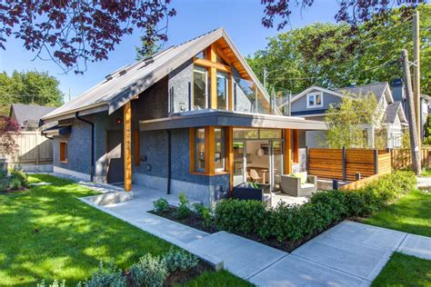 With 2 Bedrooms In 800 Sq Ft This Energy Efficient Laneway House Is A