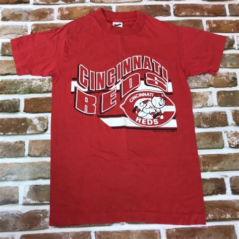 Vintage Cincinnati Reds Shirt Mlb Baseball Graphic T Shirt Adult