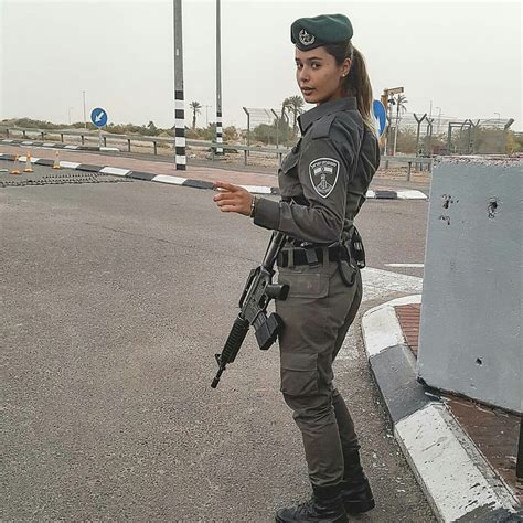 Pin By Tina On Israel Border Police Military Women Military Girl Idf Women