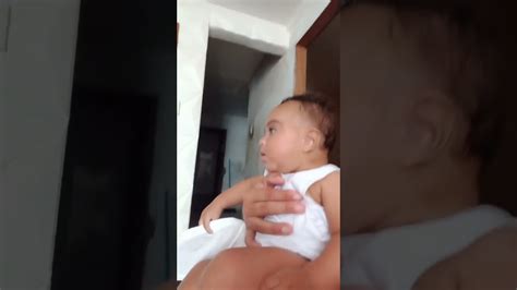 bebê querendo conversa youtube