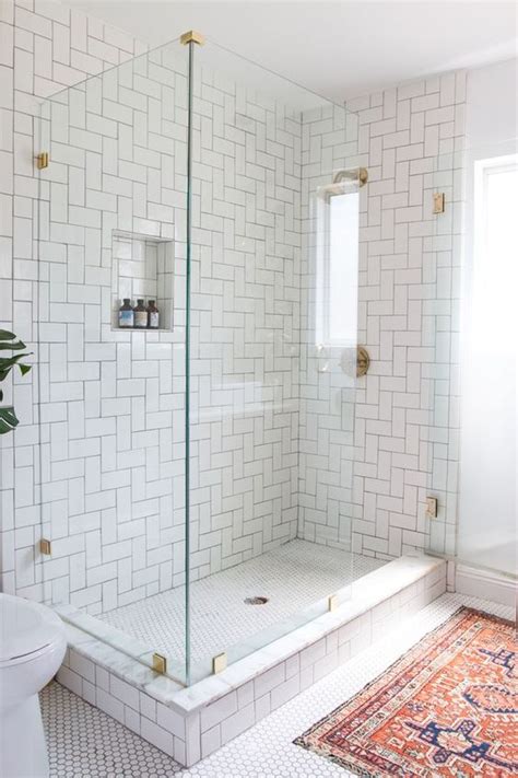 3 Colors That Help Make A Small Bathroom Look Bigger