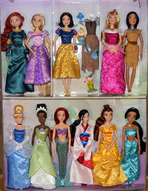 2017 Disney Princess Classic Doll Collection T Set Disney Store