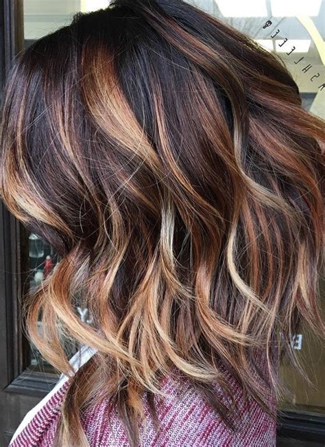 Experiments with balayage on short hair sometimes look even more spectacular than on long hair. 28 Incredible Examples of Caramel Balayage on Short Dark ...