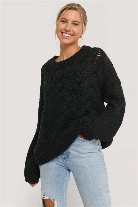 wool blend round neck heavy knitted cable sweater black na