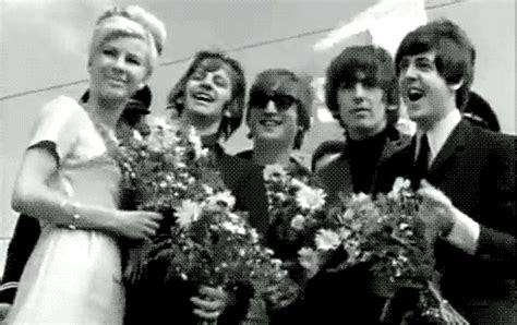 Artiesten Film The Beatles Gif George Harrison Ringo Starr Paul Mccartney John Lennon Yellow