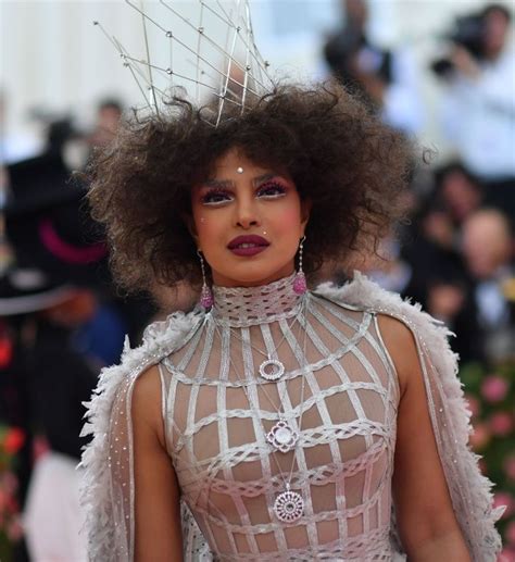 She started her education at la martinière girls college in lucknow as a resident student; Indians Take Priyanka Chopra's Met Gala 2019 Look To The ...