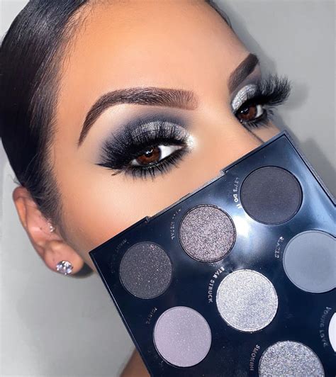 grey eyeshadow image by leslie gutierrez on beauty palette looks in 2020 grey smokey eye