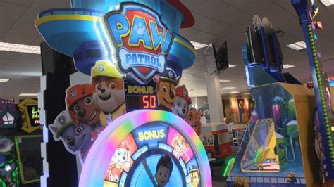 Chuck E Cheese Reopens For Games And Takeout Food