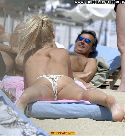 Tamara Beckwith No Source Celebrity Beautiful Babe Posing Hot Nude Paparazzi Beach Tits