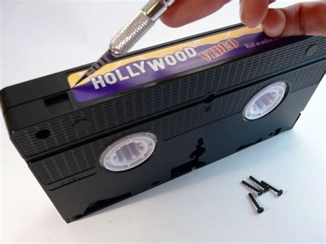 Crafting With Vhs Tapes Craftstylish Vhs Crafts Cassette Tape