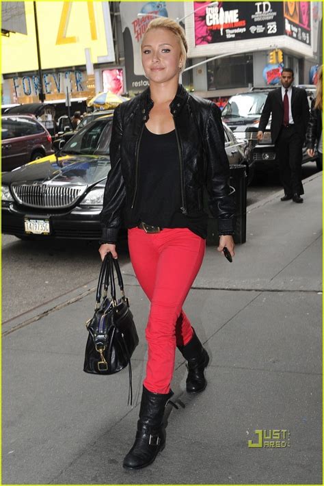 Hayden Panettiere Bright Red Pants In Times Square Hayden Panettiere Photo Fanpop