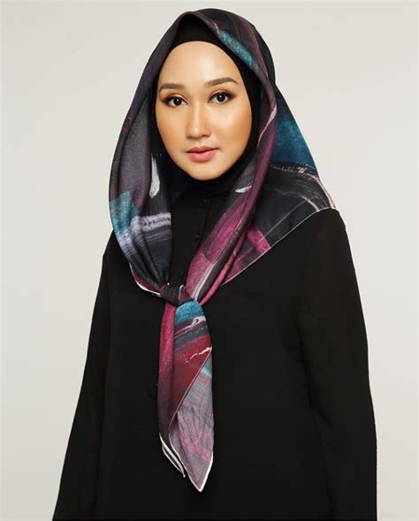 Trend Fashion Hijab 2019 Indonesia Populer