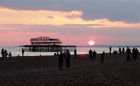Brighton West Pier Sunset Photos Of The Autumnal Sun Setting Over The