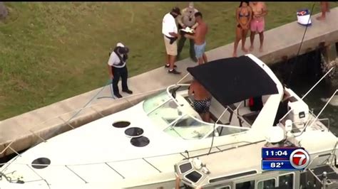 1 Airlifted After Boating Accident In Biscayne Bay Wsvn 7news Miami News Weather Sports