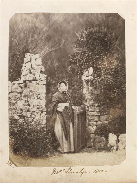 1853 Mrs Llewelyn By John Dillwyn Llewelyn Vintage Photography Antique Photos Women In