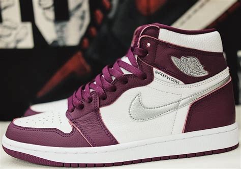 します Nike Air Jordan 1 High Og Bordeaux26cm ブレーザー