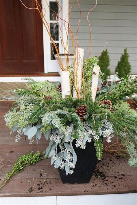 Perfect Outdoor Winter Planters Ideas 08 Pimphomee
