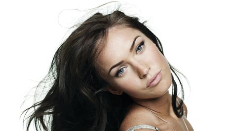 1366x768 Megan Fox Pretty Eyes Wallpapers 1366x768 Resolution Wallpaper