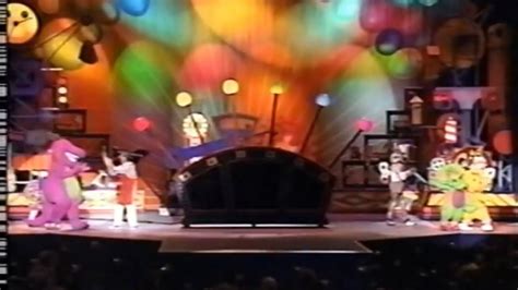 Barney S Big Surprise Live On Stage 1998 The Rainbow Song Intermission Scene Youtube