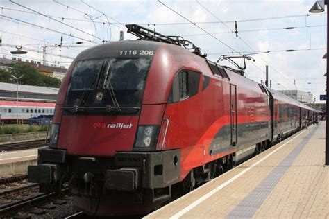 How to book tickets for the train from vienna to budapest online. Trains of Europe: Vienna to Budapest | Adrian Stoian