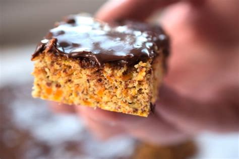 Heute gibt es nach langer zeit mal wieder ein rezept und zwar einen super leckeren karotten kuchen, der auch noch gesund ist. Low Carb Rüblikuchen • Lachfoodies