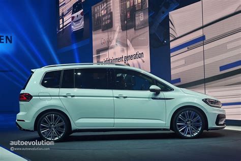 2016 Volkswagen Touran Enters Production In Wolfsburg Configurator