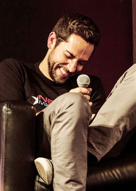 Zachary Levi Is Seriously The Most Adorable Nerd On The Planet Zachary Levi Zachary