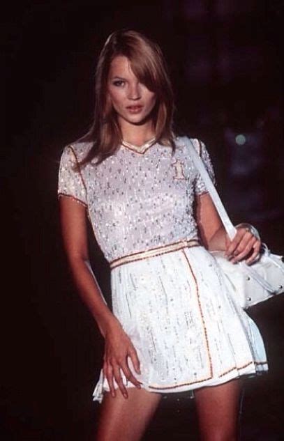 Kate Moss On The Runway For Atelier Versace Aw 1995 90s Runway