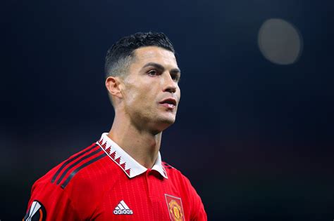 manchester united to discuss cristiano ronaldo future after exile