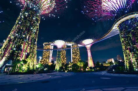 Singapore Gardens By The Bay Night