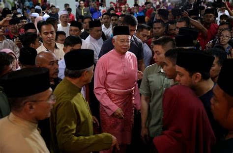 A Stunning Sudden Fall For Najib Razak Malaysias ‘man Of Steal