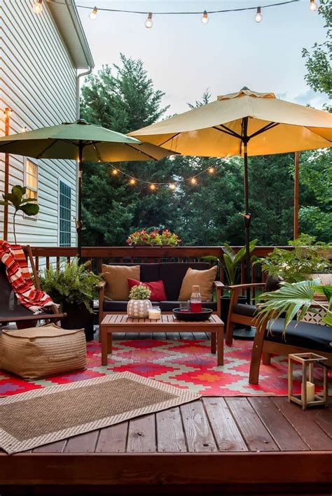 10 Decorating Ideas For A Deck