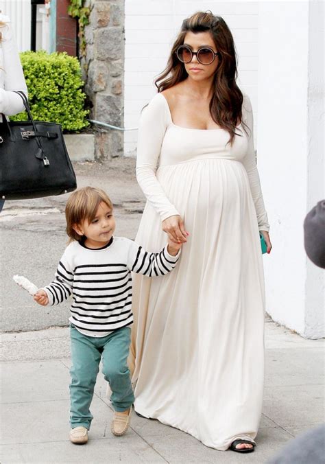 Kourtney Kardashians Flawless Maternity Style