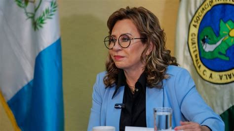 La candidata presidencial Sandra Torres asegura que será la primera