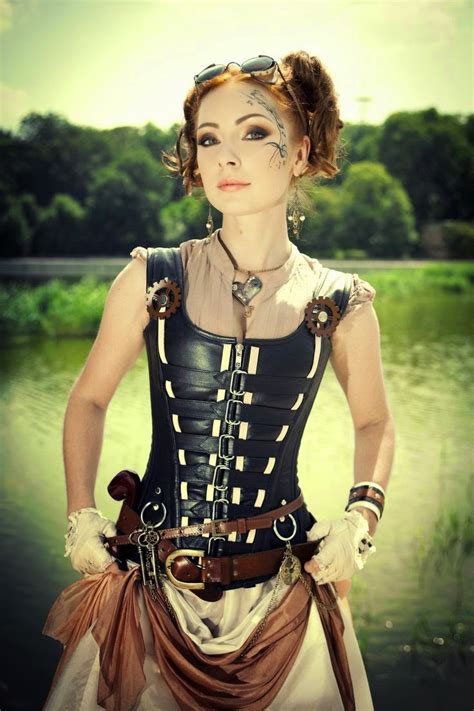 Steampunk Fashion Guide Steampunk Girl In Leather Bodice