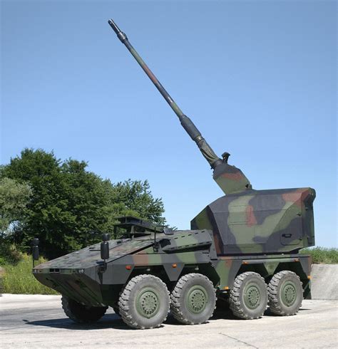 Компания Krauss Maffei Wegmann показала новую САУ Militärfahrzeuge Panzer und Panzerwagen