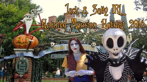 Jack Skellington And Sally Irl Nightmare Before Christmas Disneyland