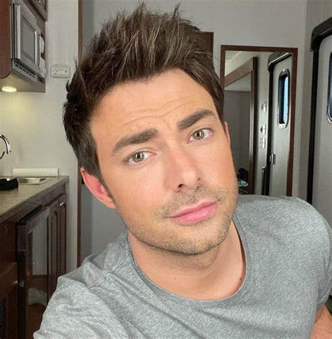Mean Girls Star Jonathan Bennett Where Is The Actor Who Played Aaron