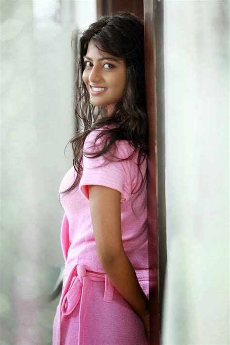 Rakshitha Hd Wallpapers Download Hot Actress Of South