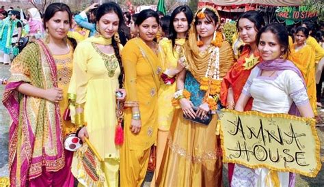 Desi Girls Fun Photo Punjab College Girls Photos