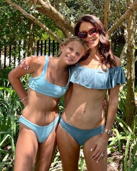 Rhony S Bethenny Frankel Poses In Rare Photo With Daughter Bryn Fans Think Tween Looks So
