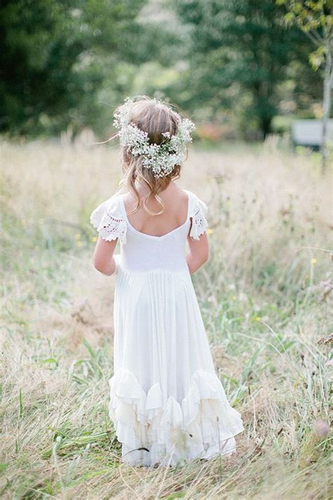Cute little flower girl wedding hairstyles. 38 Super Cute Little Girl Hairstyles for Wedding | Deer ...