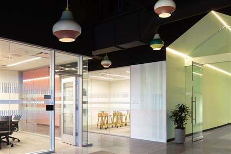 A Look Inside Linkedins New Sunnyvale Office Officelovin