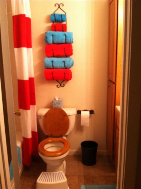 Diy home decor on a budget. Red & turquoise bathroom. | Kirkland home decor, Home ...