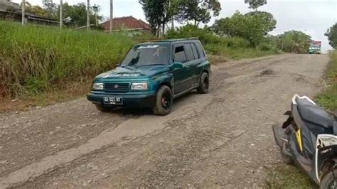 Jalan Desa Giri Purno Rusak Diduga Akibat Kendaraan Perusahaan Kini