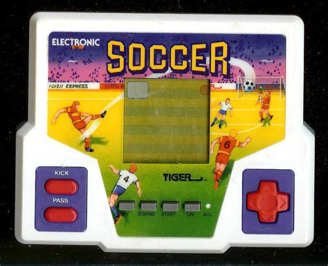 1990s Soccer Tiger Electronic Handheld Pocket Arcade Lcd Vintage Video