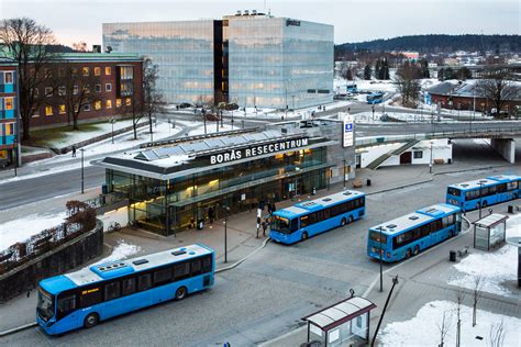 A view from krokshall square onto caroli church with viskan in front. Borås resecentrum | Borås Nyheter